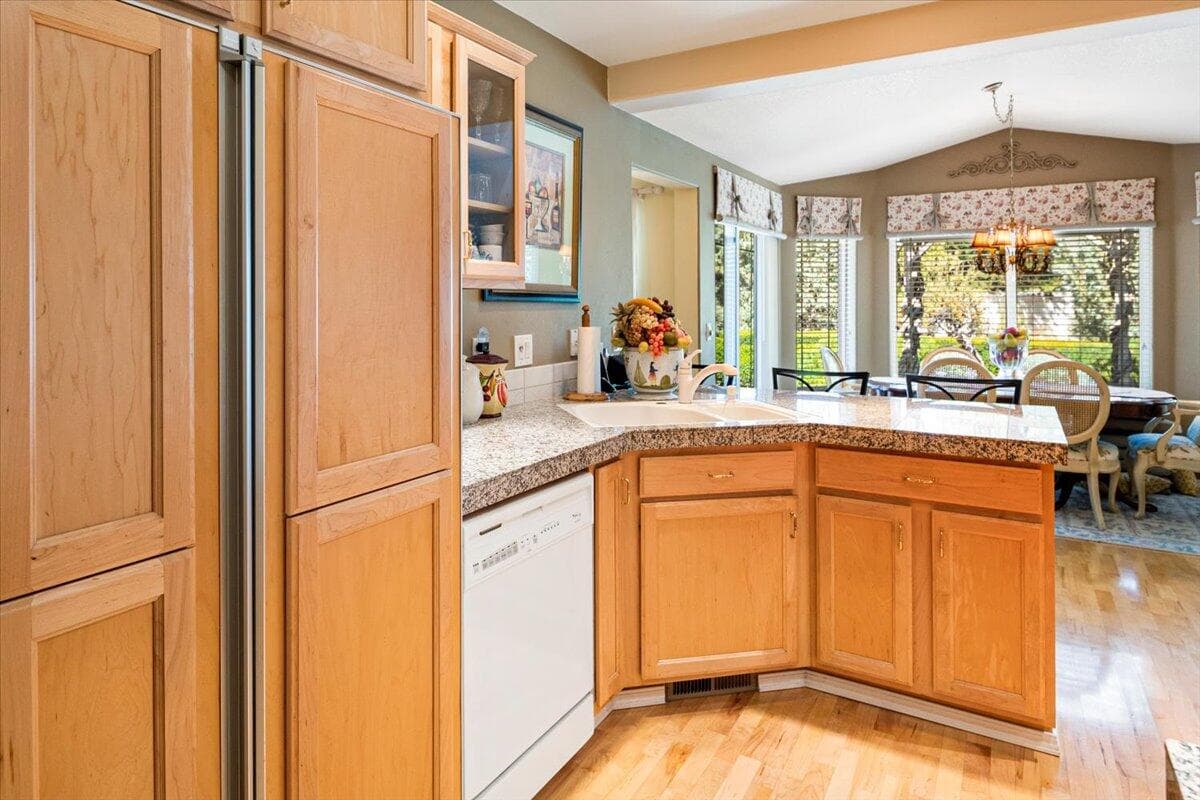 Photo of 3746 SW Xero Avenue 18 of 41