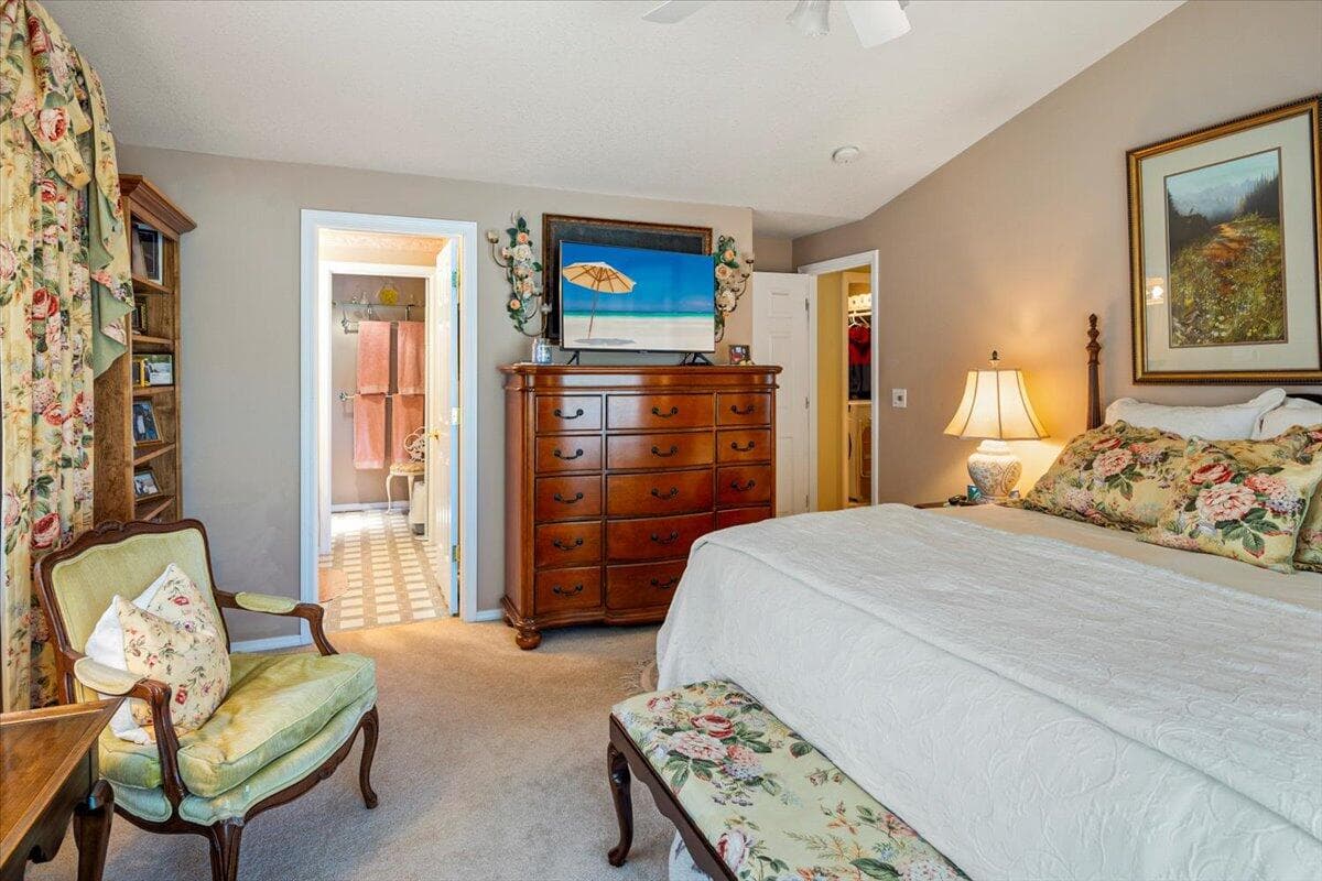 Photo of 3746 SW Xero Avenue 21 of 41