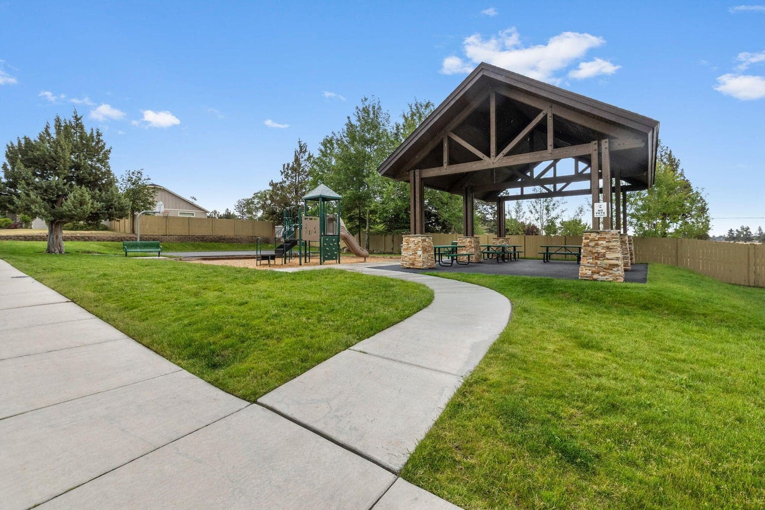 Photo of 2800 SW 49th Street 30 of 30