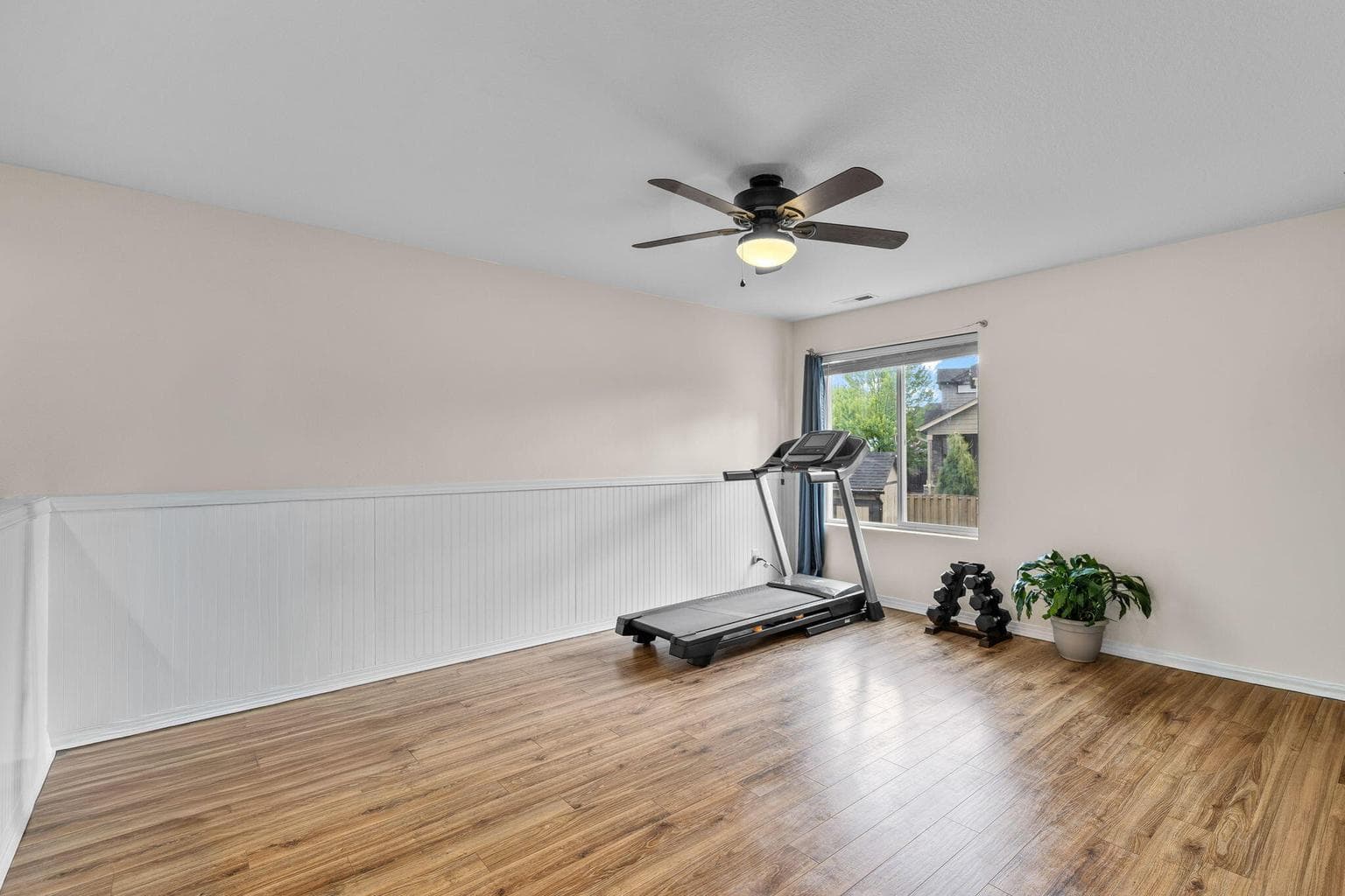 Photo of 2800 SW 49th Street 13 of 30
