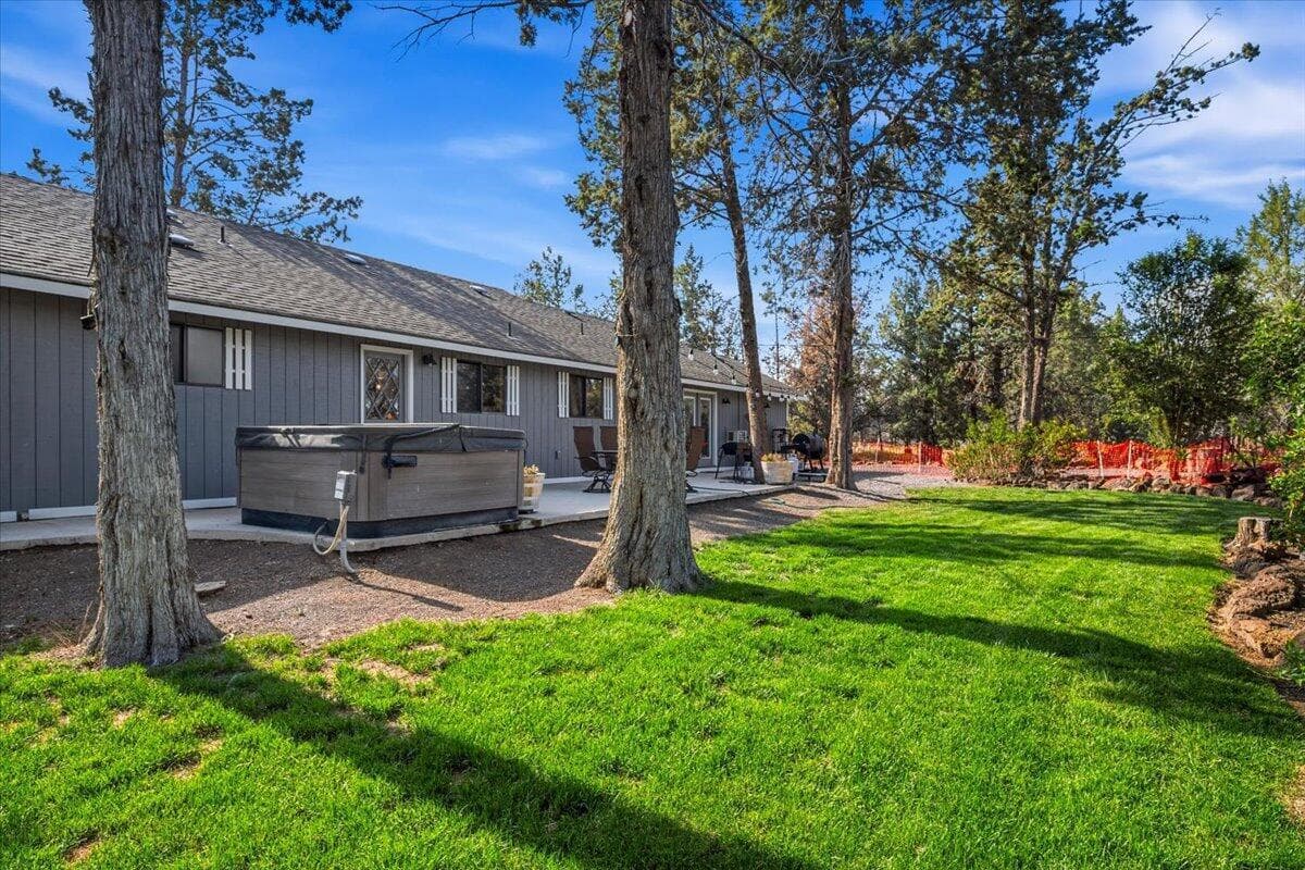 Photo of 8516 NE 33rd Street 28 of 57
