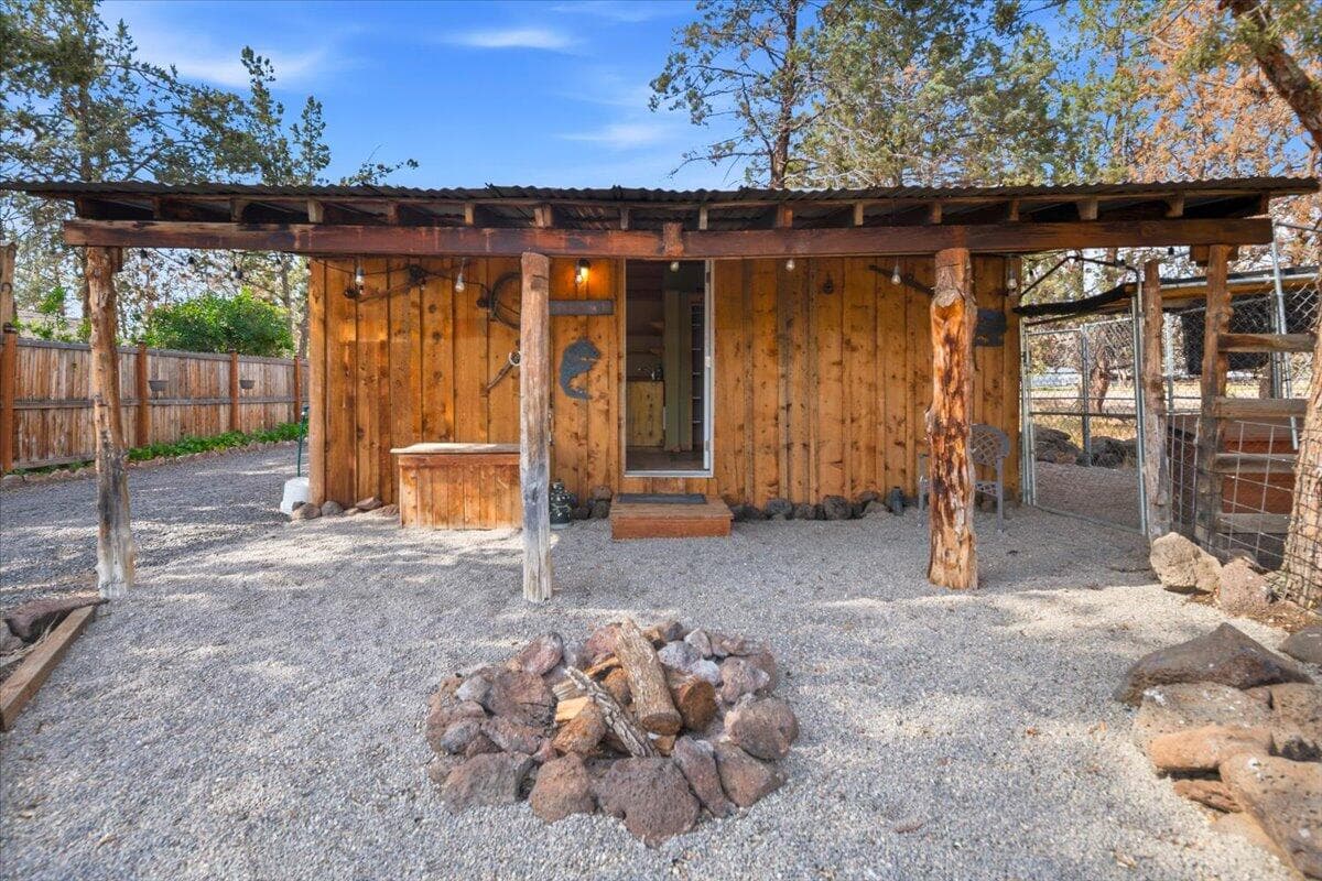 Photo of 8516 NE 33rd Street 31 of 57