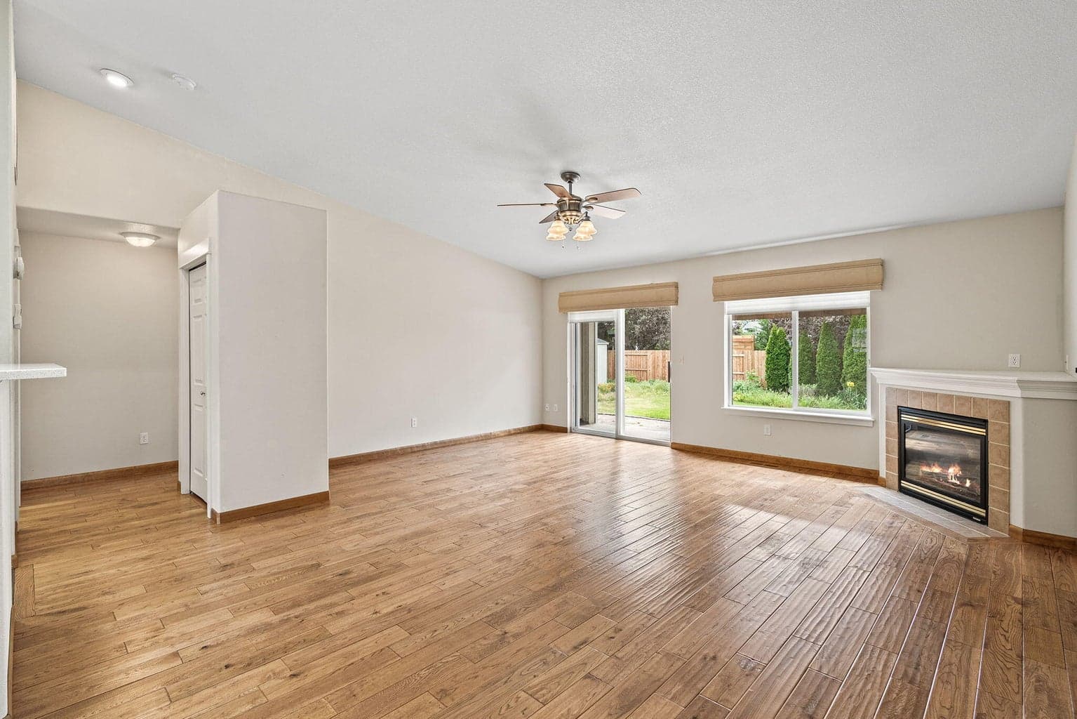 Photo of 1634 Teak 4 of 30