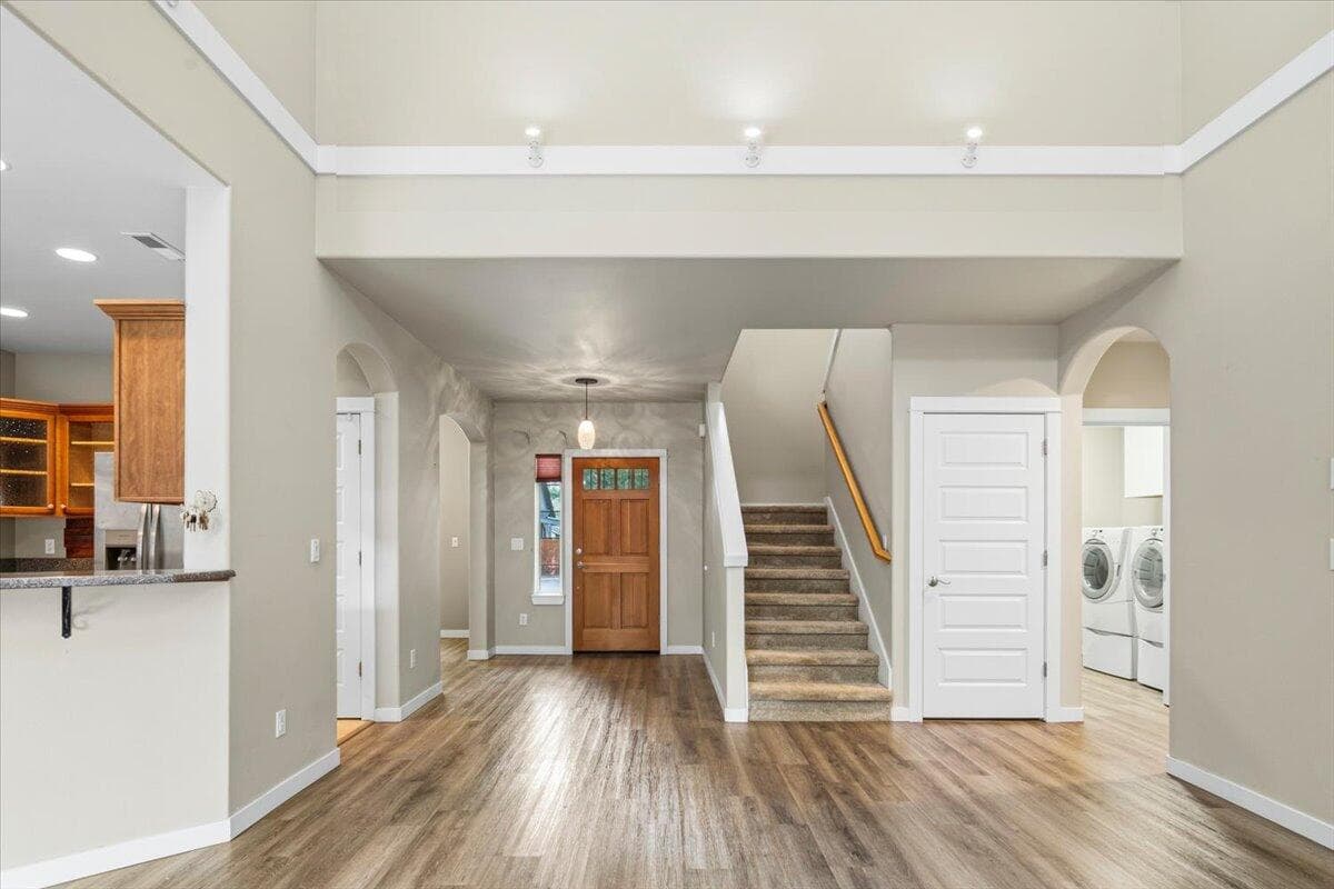 Photo of 623 N Freemont Street 7 of 39