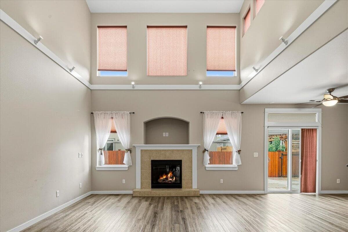 Photo of 623 N Freemont Street 10 of 39