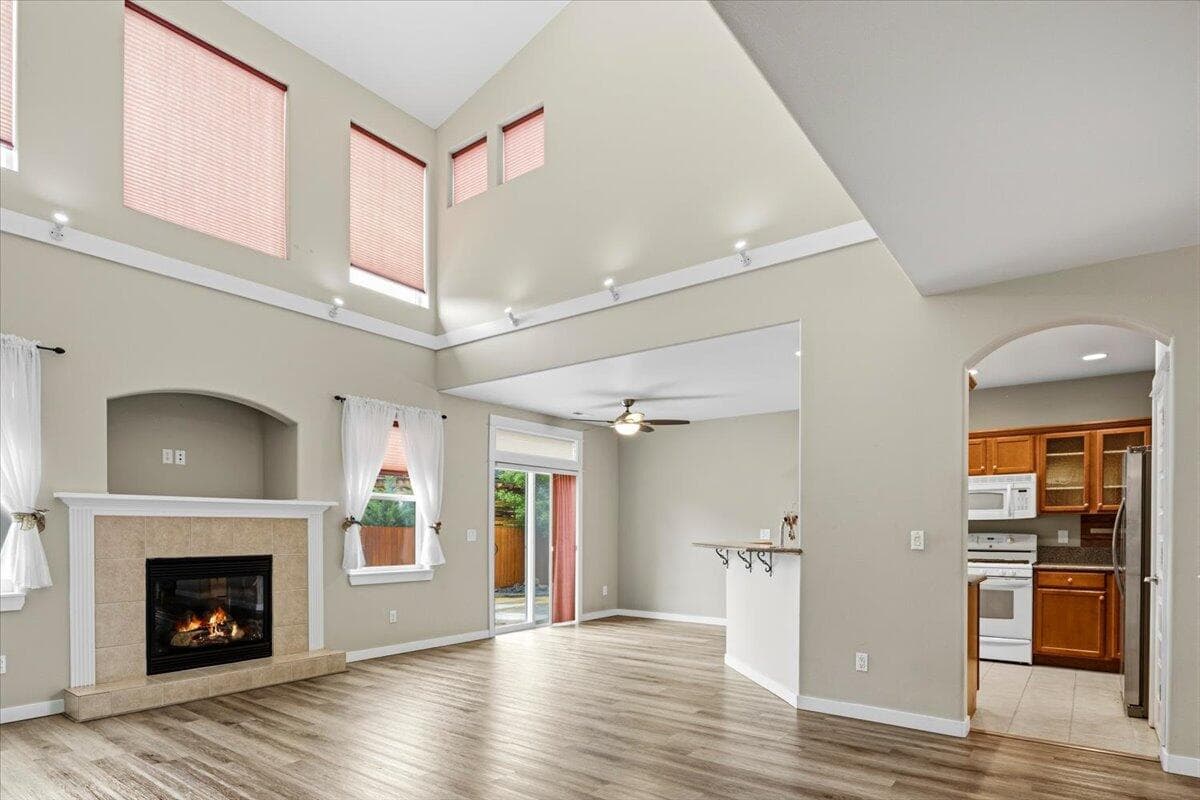 Photo of 623 N Freemont Street 11 of 39