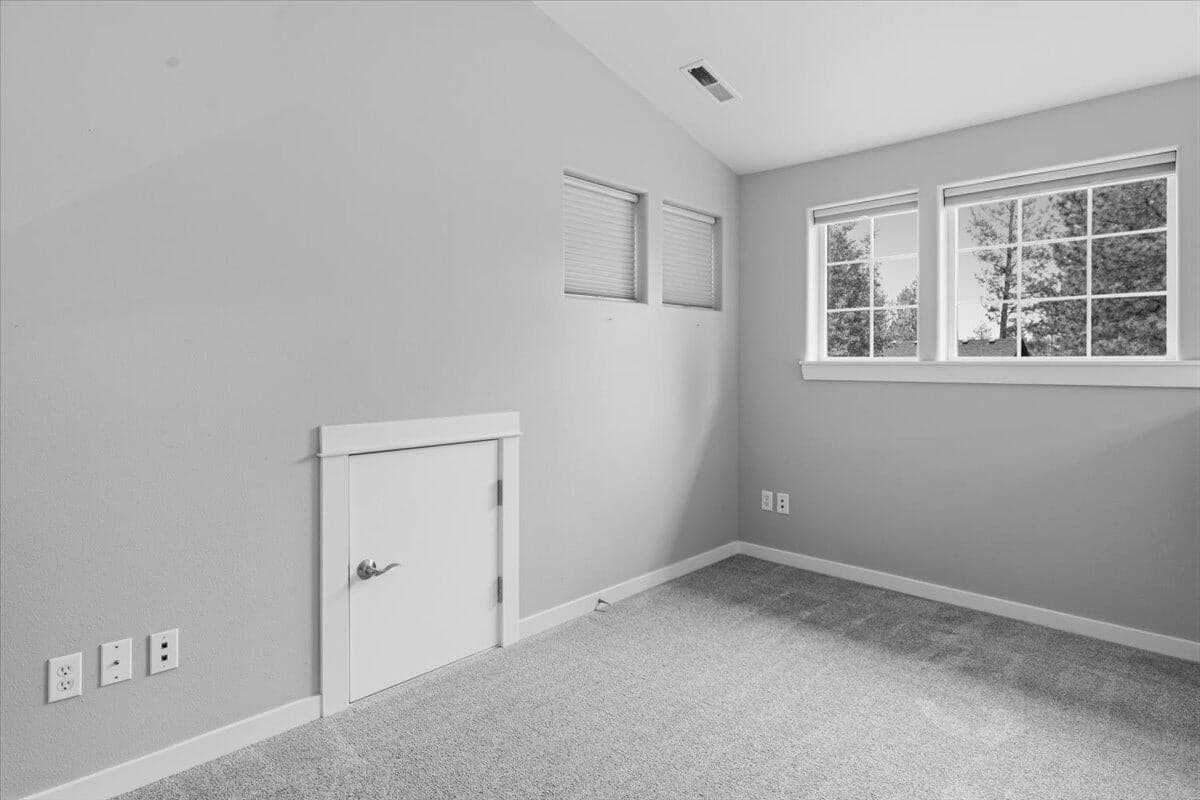 Photo of 623 N Freemont Street 25 of 39
