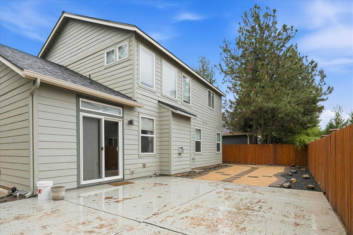 Photo of 623 N Freemont Street 35 of 39