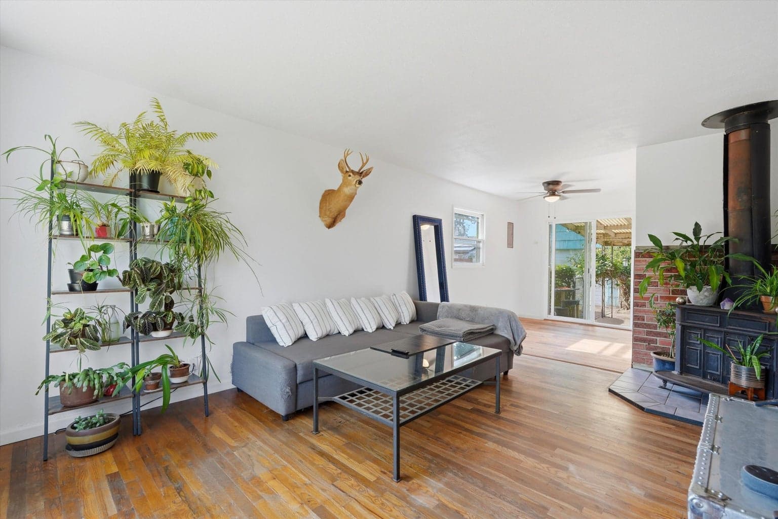 Photo of 8703 Sacramento 2 of 39