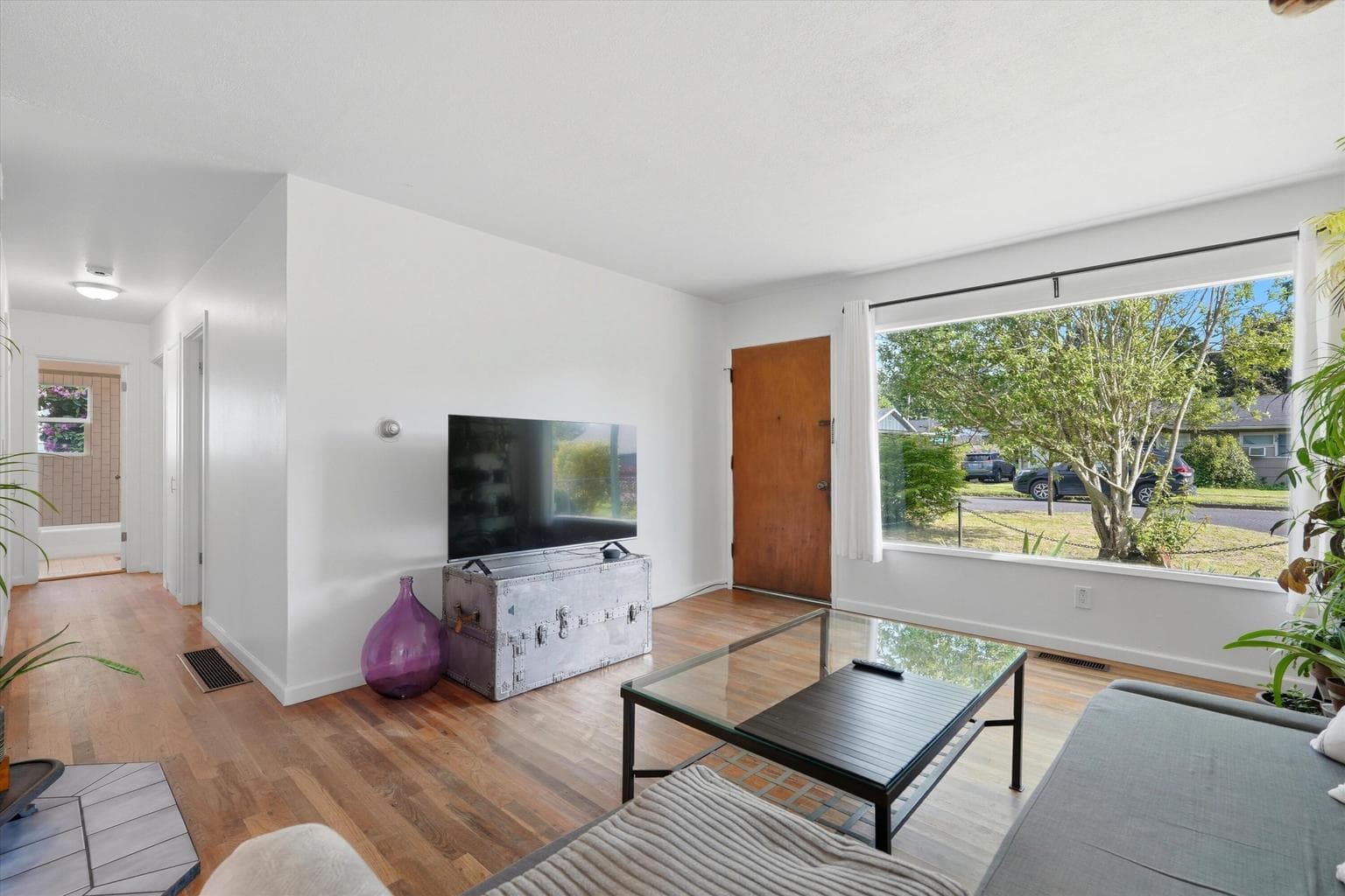 Photo of 8703 Sacramento 5 of 39