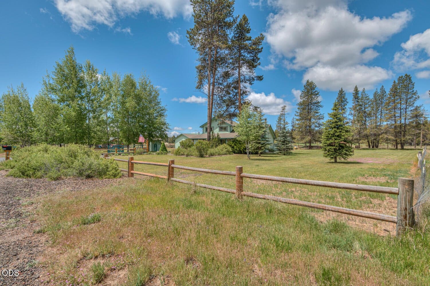 Photo of 53939 Pine Grove 3 of 52