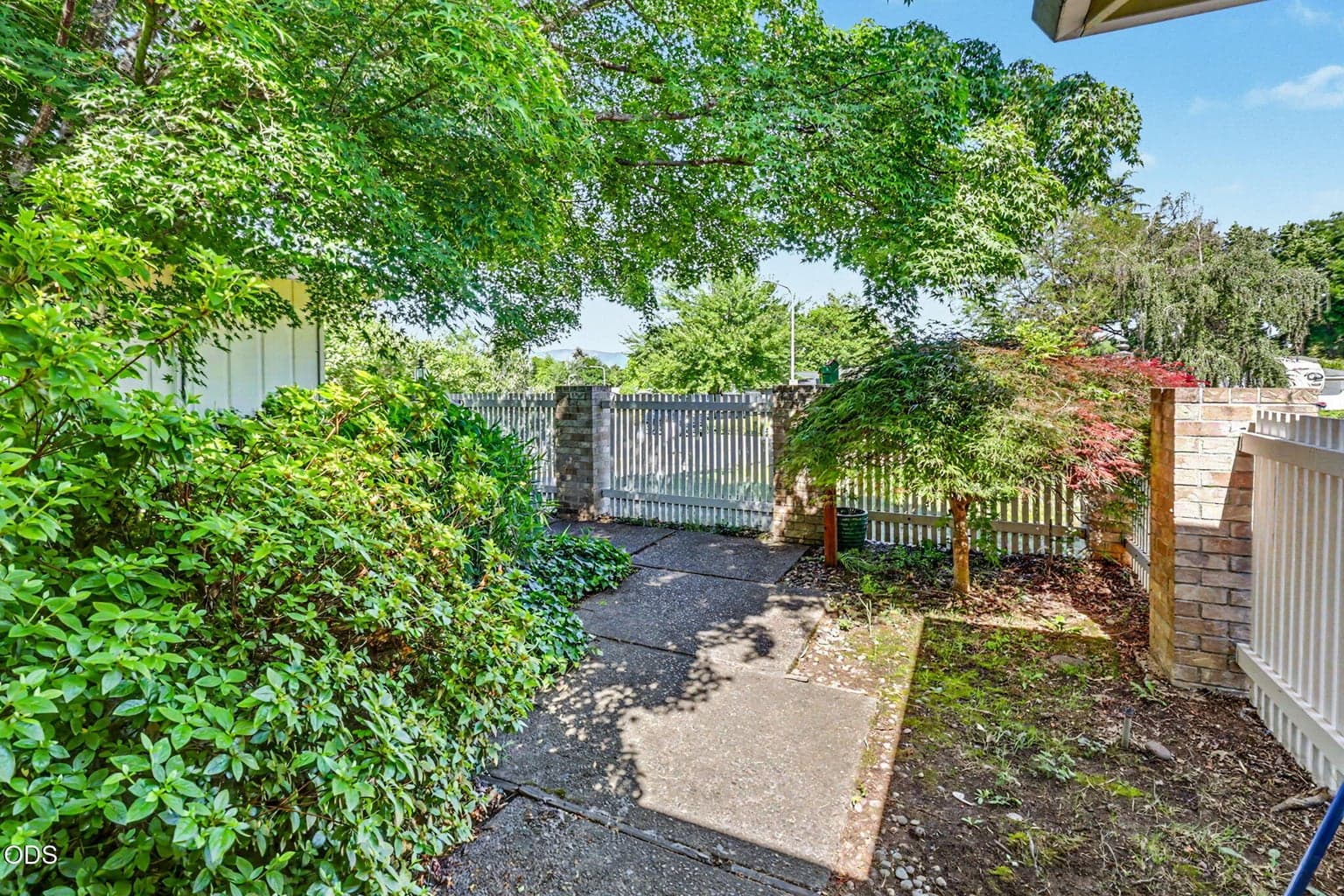 Photo of 1448 Keene Way Drive 4 of 36