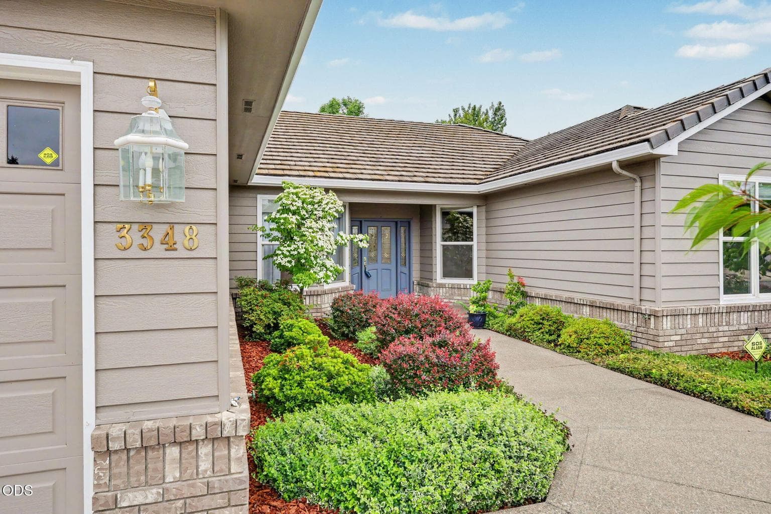 Photo of 3348 Creek View 4 of 43