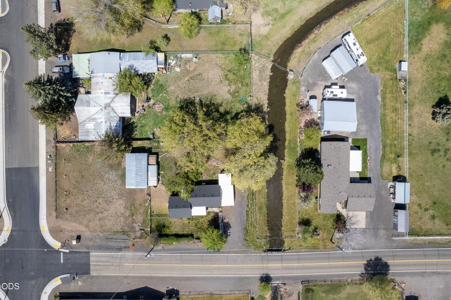 Photo of 847 C Avenue 42 of 51