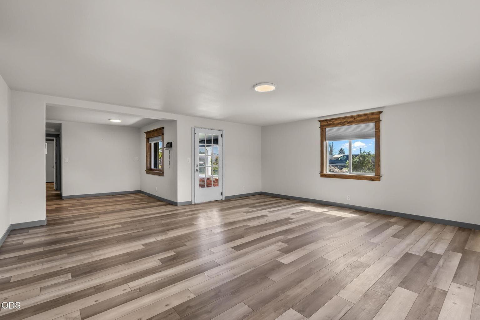 Photo of 847 C Avenue 8 of 51