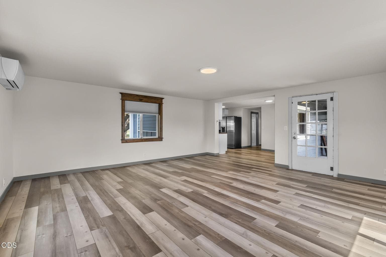 Photo of 847 C Avenue 10 of 51