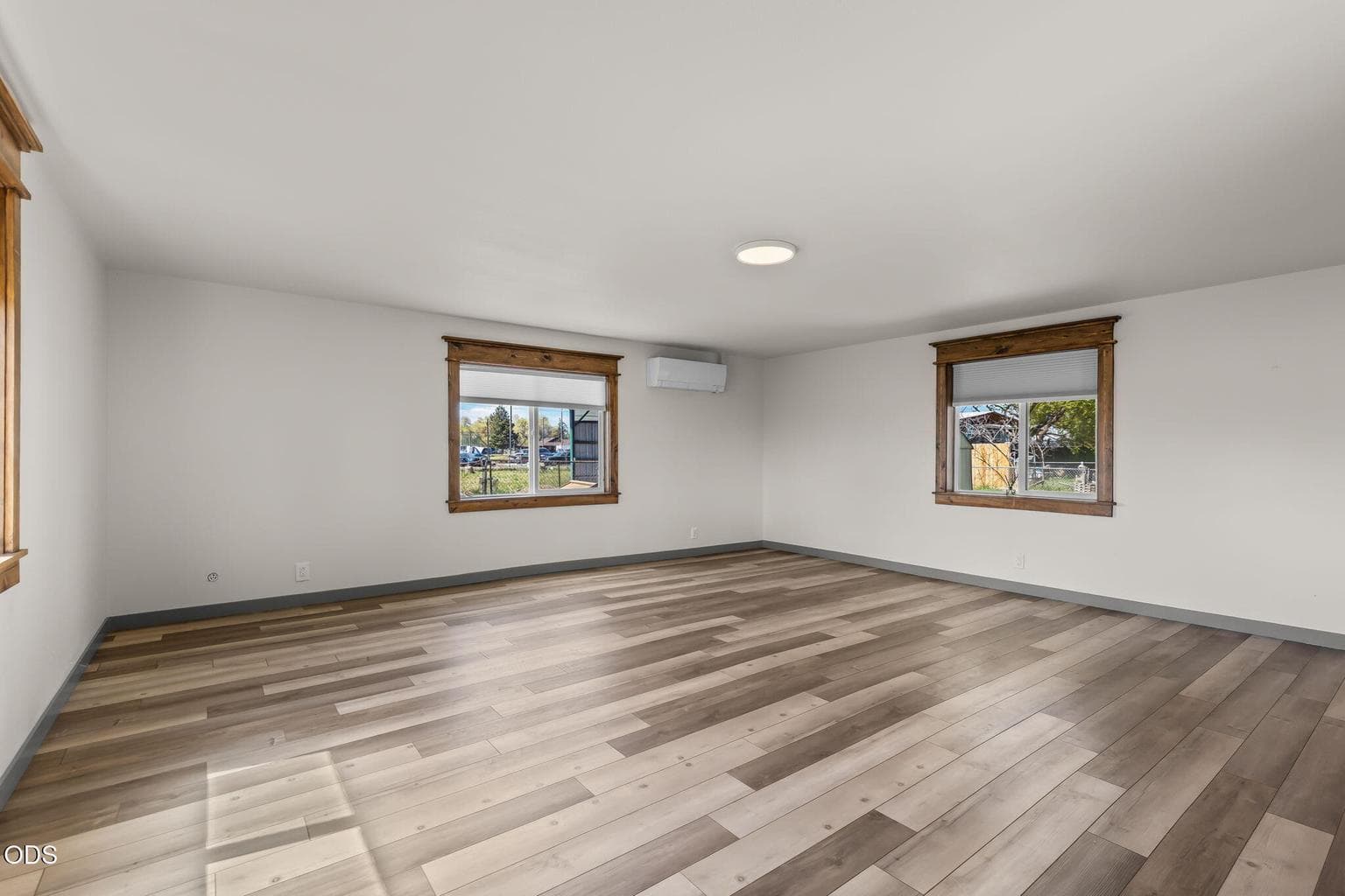 Photo of 847 C Avenue 11 of 51