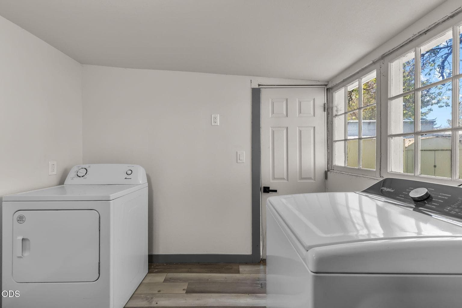 Photo of 847 C Avenue 17 of 51