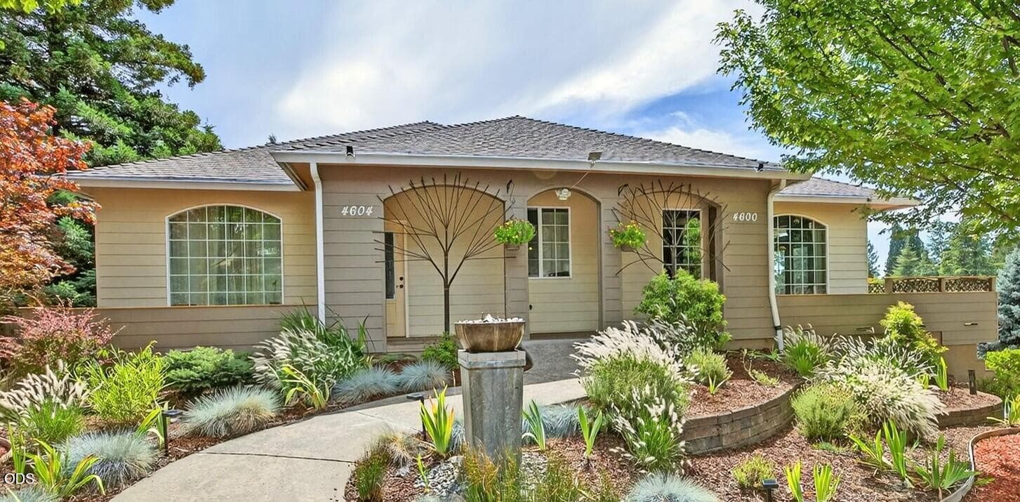 4604 Cloudcrest