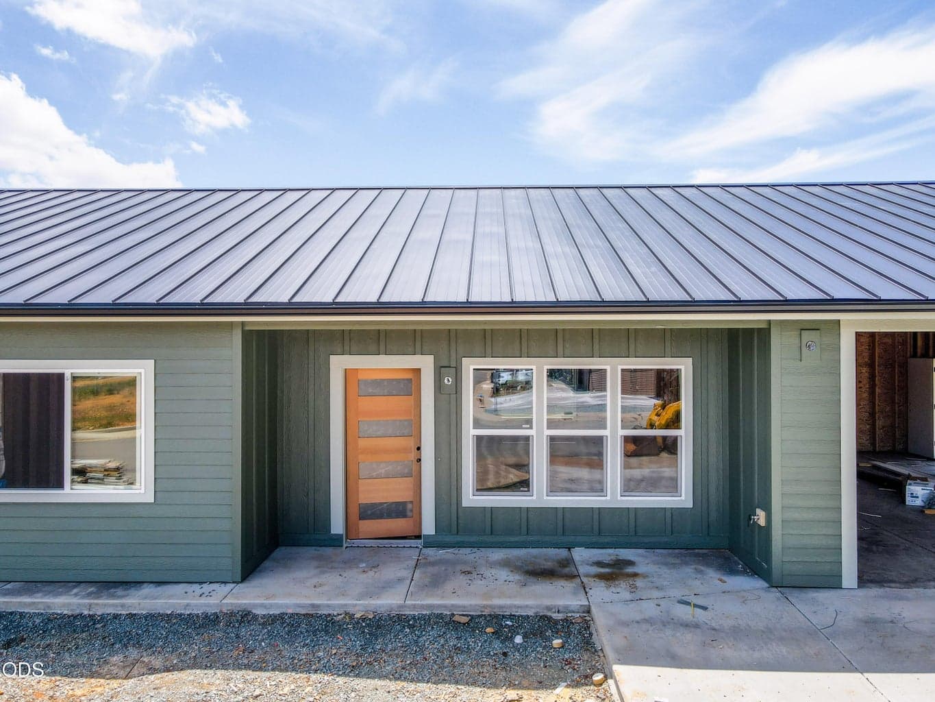Photo of 405 Cece 2 of 15
