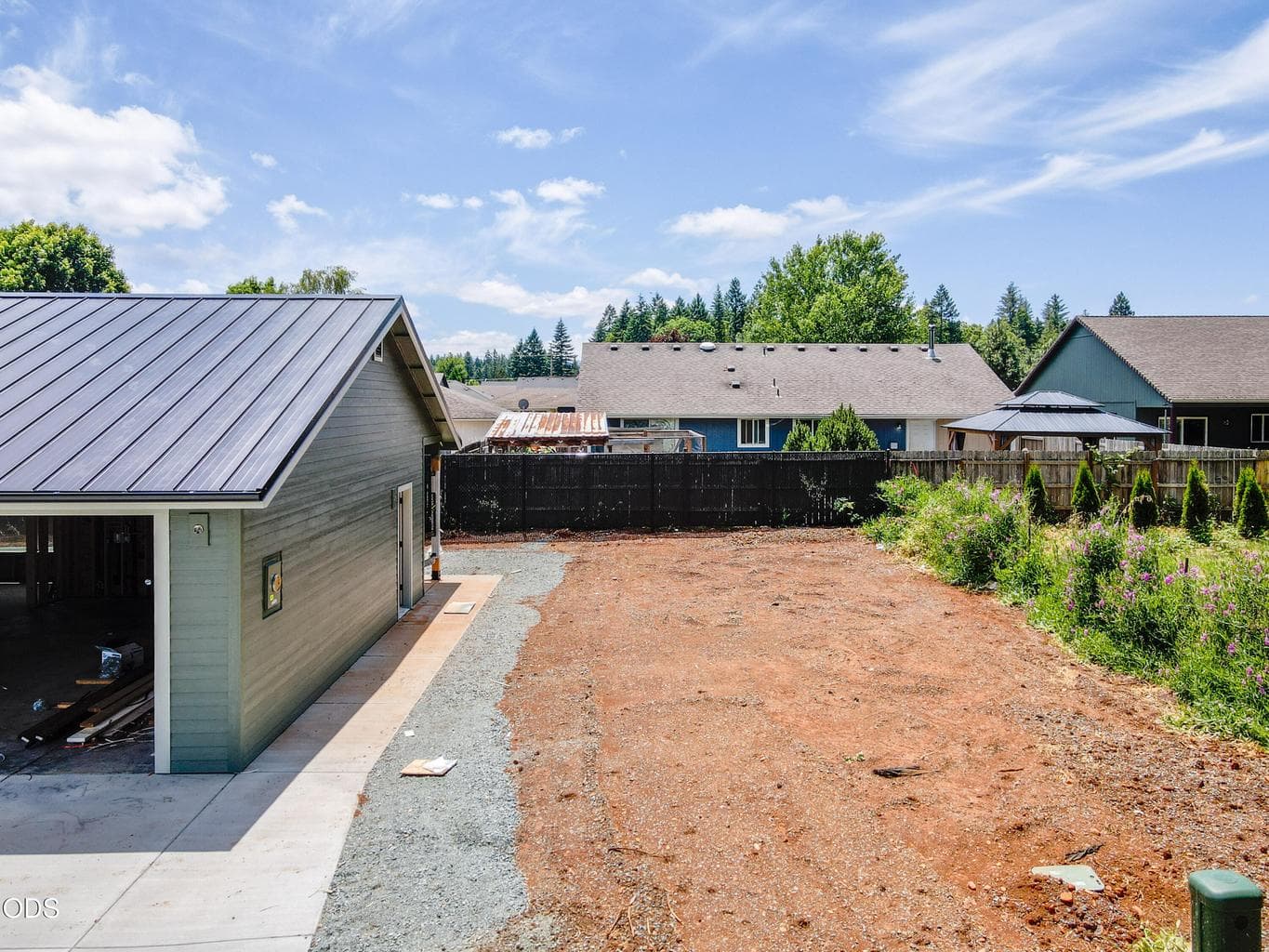 Photo of 405 Cece 5 of 15