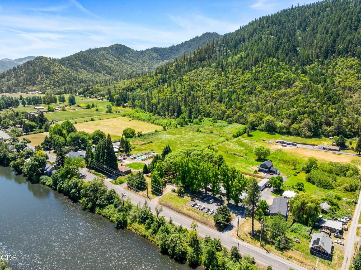 Photo of 5333 Rogue River 2 of 21