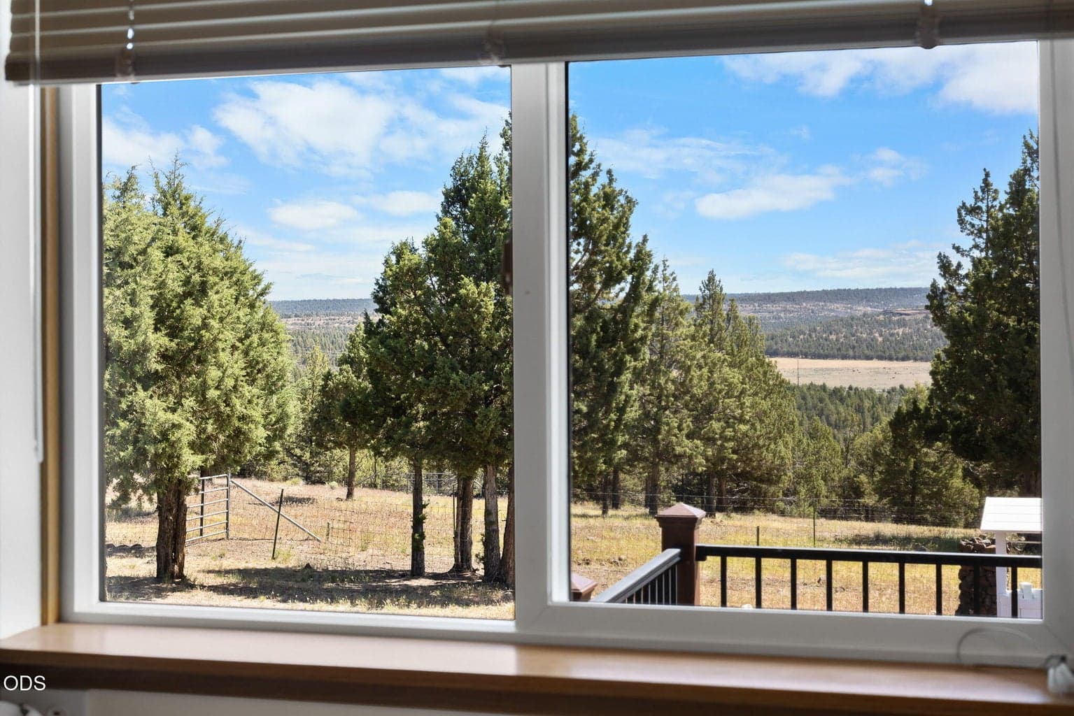Photo of 11518 SE View Top Lane 47 of 76