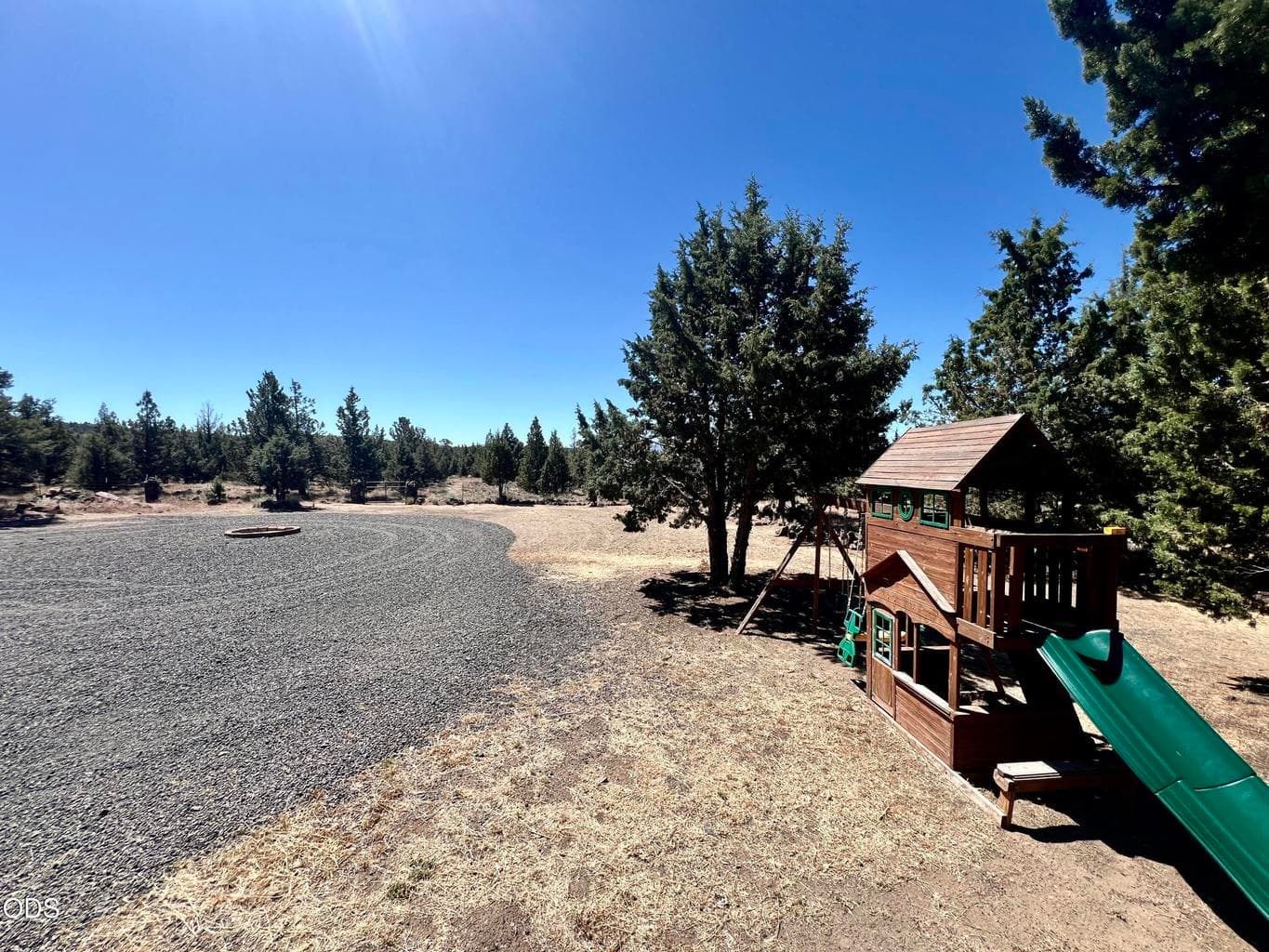 Photo of 4647 SE Umatilla Loop 24 of 33