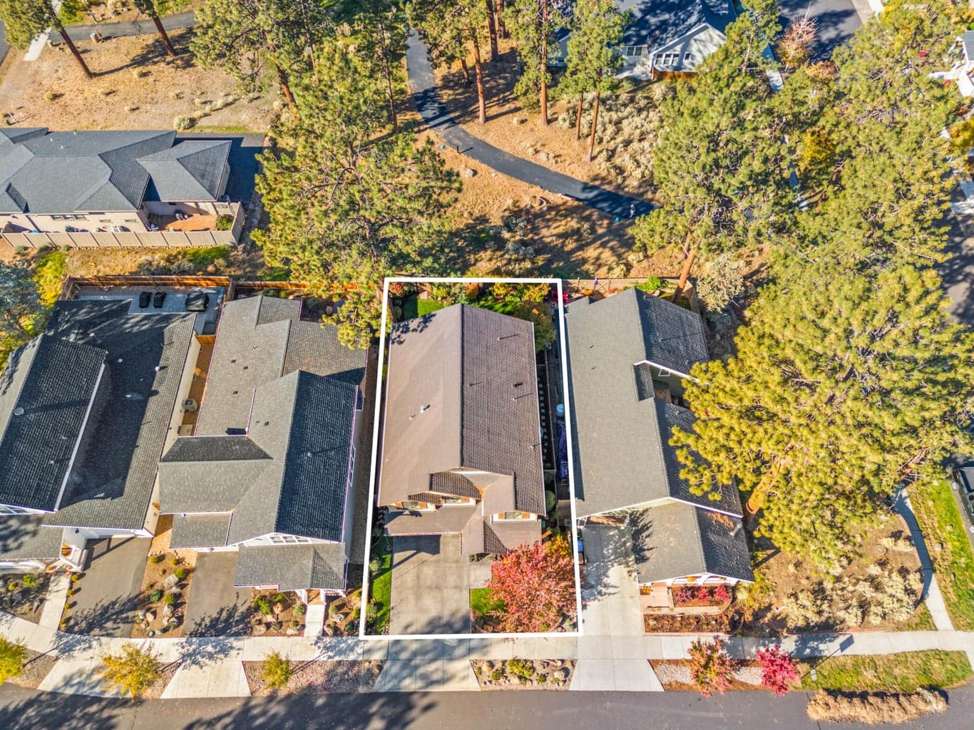 Photo of 1094 E Horse Back Trail 42 of 47
