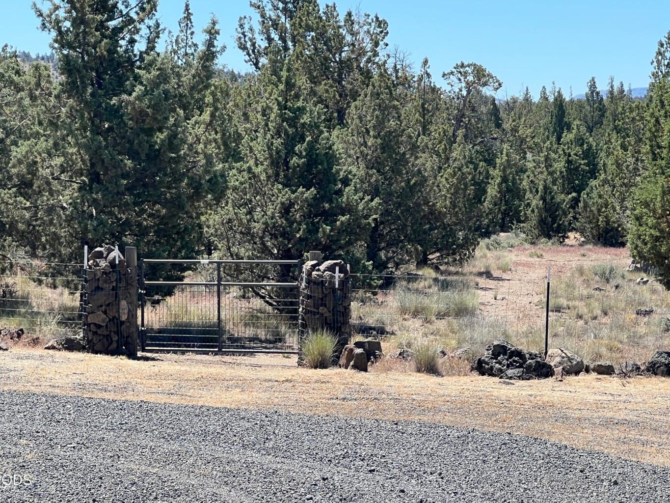 Photo of 4647 SE Umatilla Loop 31 of 33