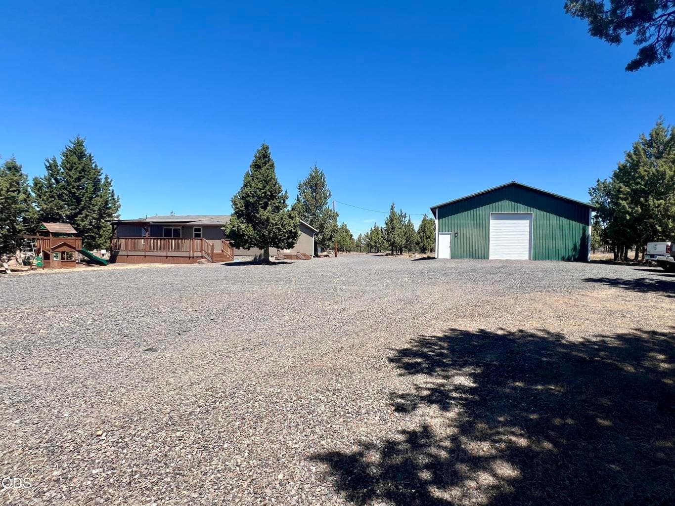 Photo of 4647 SE Umatilla Loop 25 of 33