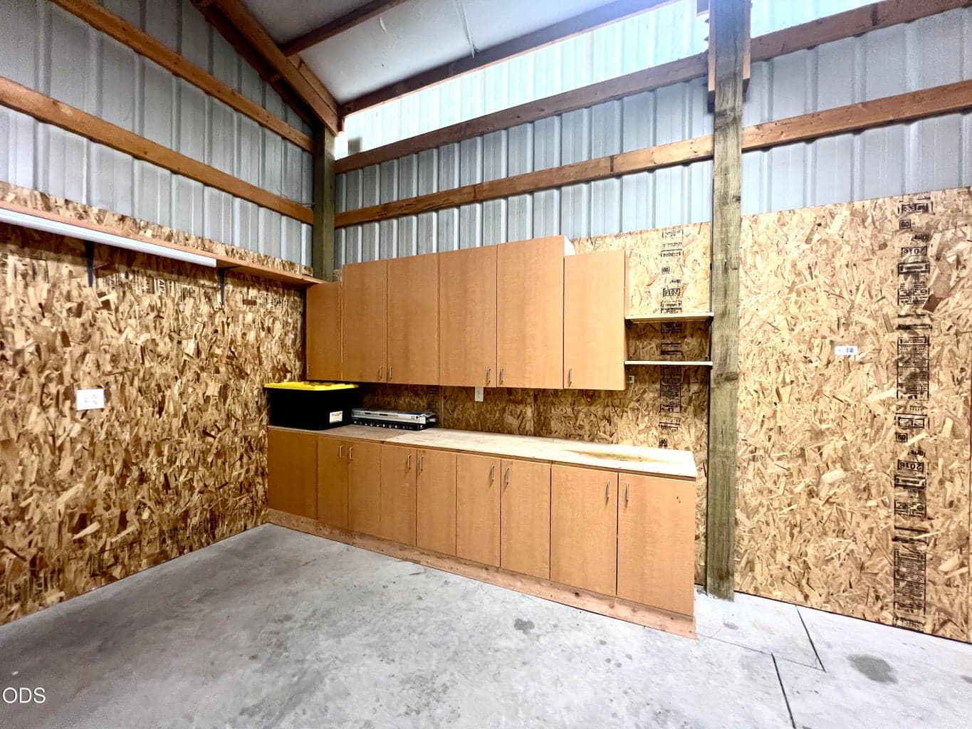 Photo of 4647 SE Umatilla Loop 30 of 33