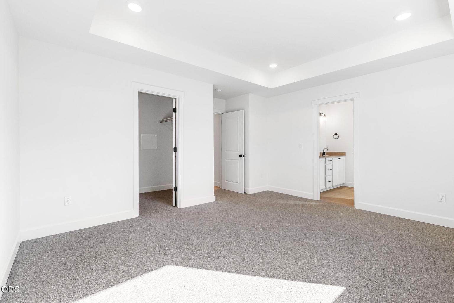 Photo of 1264 NW Fairway Road 16 of 24