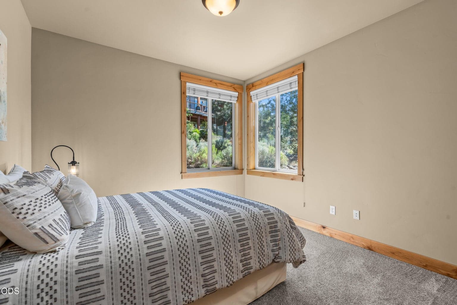 Photo of 10792 Ironstone Court 38 of 71