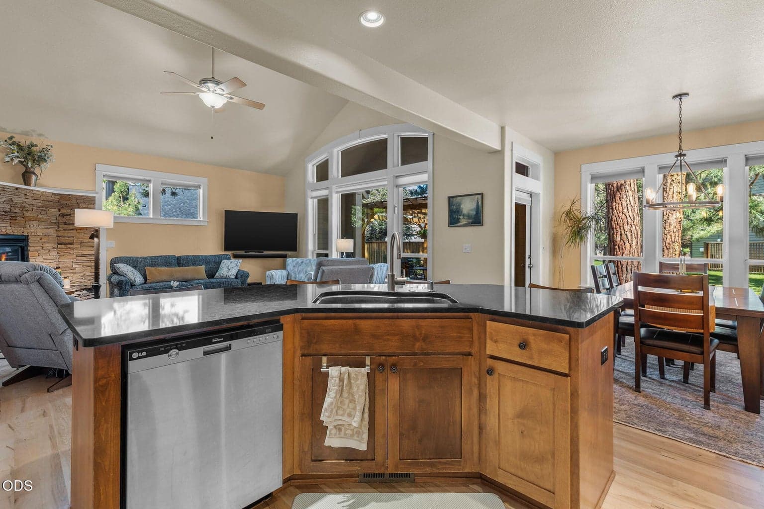 Photo of 365 S Timber Creek Drive 16 of 40