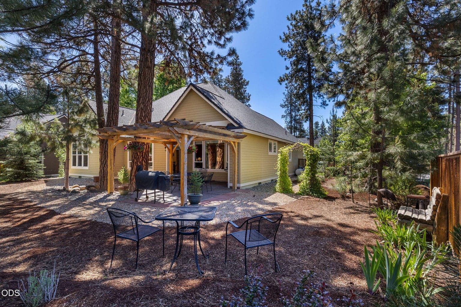 365 Timber Creek, Sisters, OR, 97759 property photo