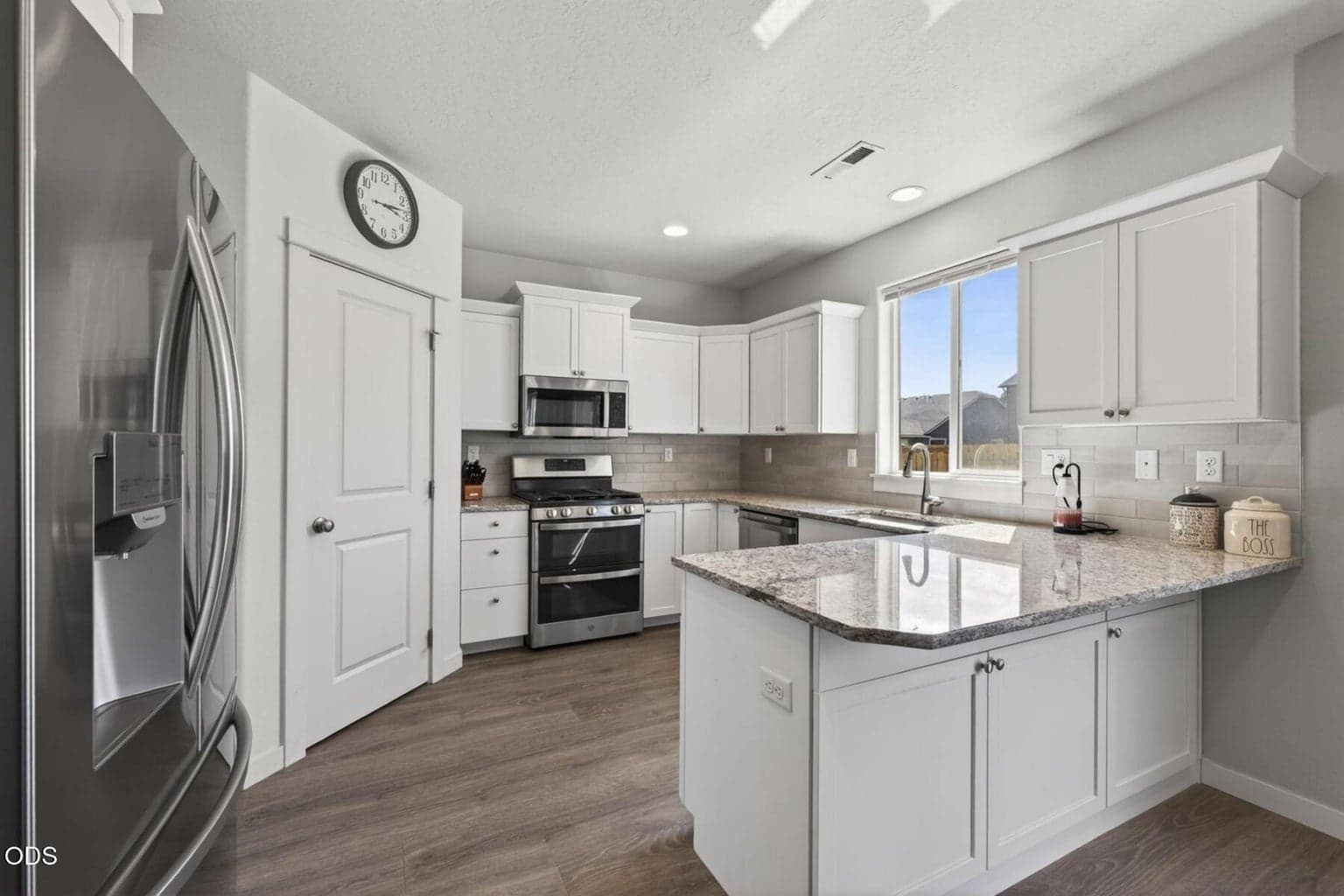 Photo of 3461 NW 9th Street 13 of 39