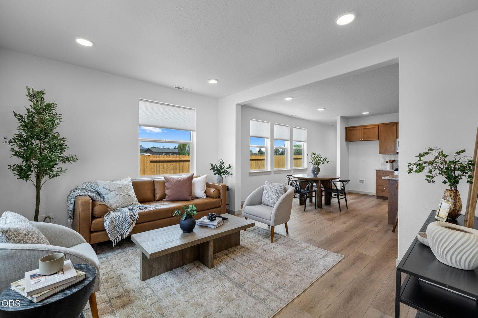 Photo of 3482 7th 2 of 18