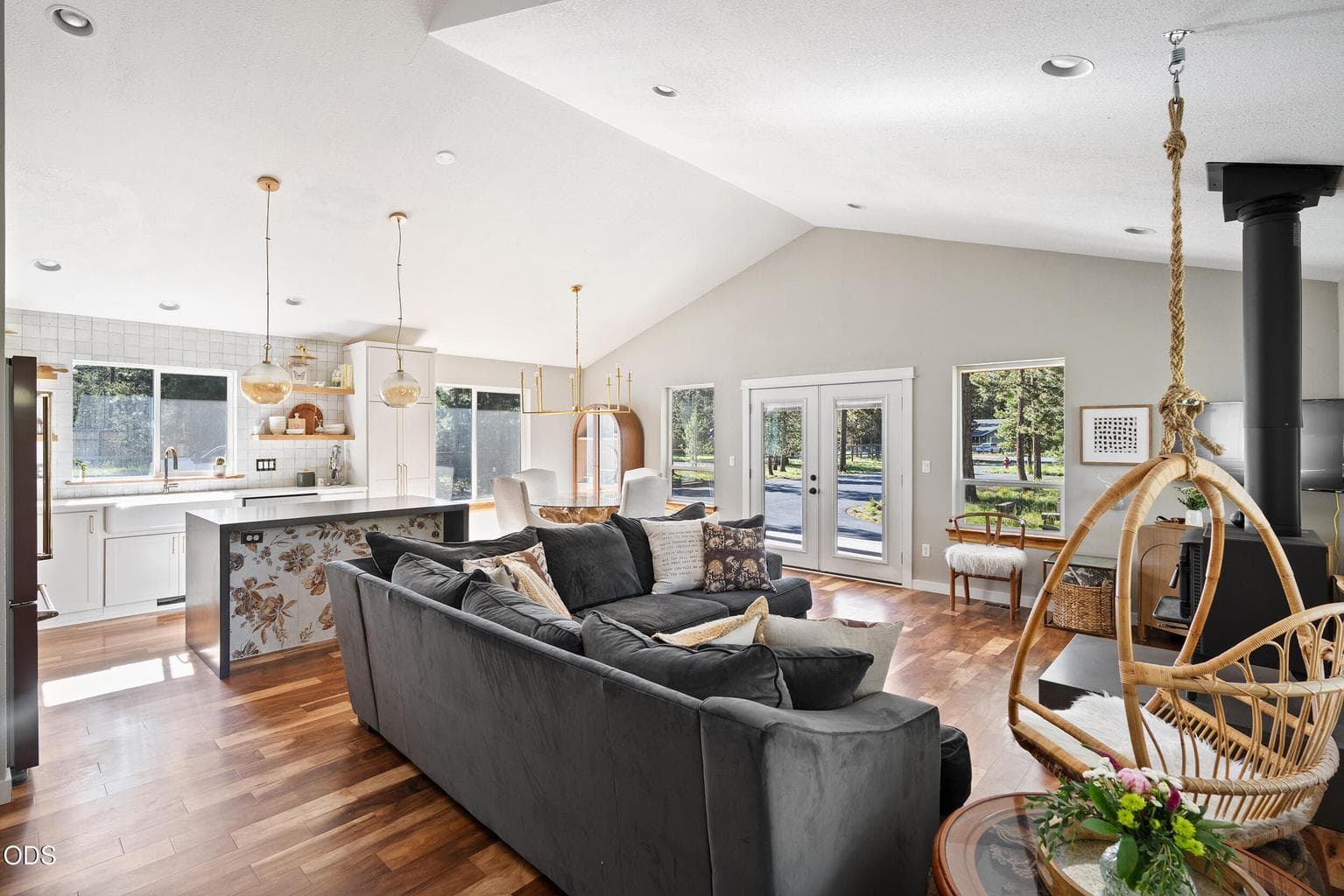 Photo of 17349 Harlequin Drive 11 of 44