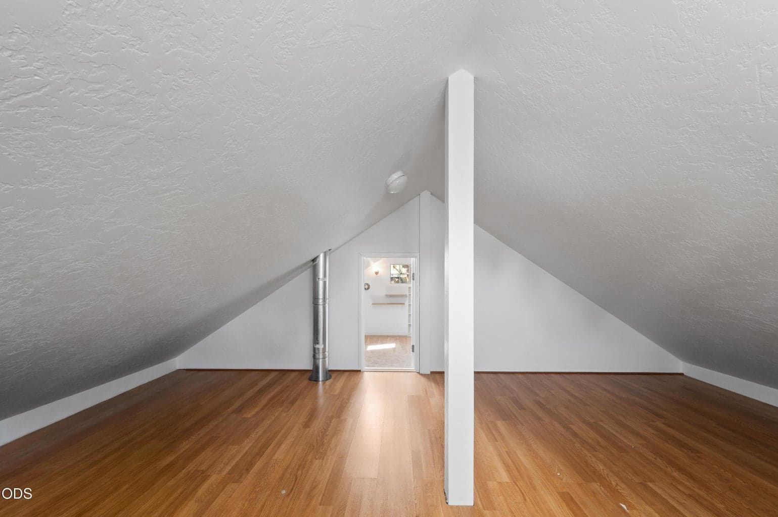 Second Loft Area Upstairs