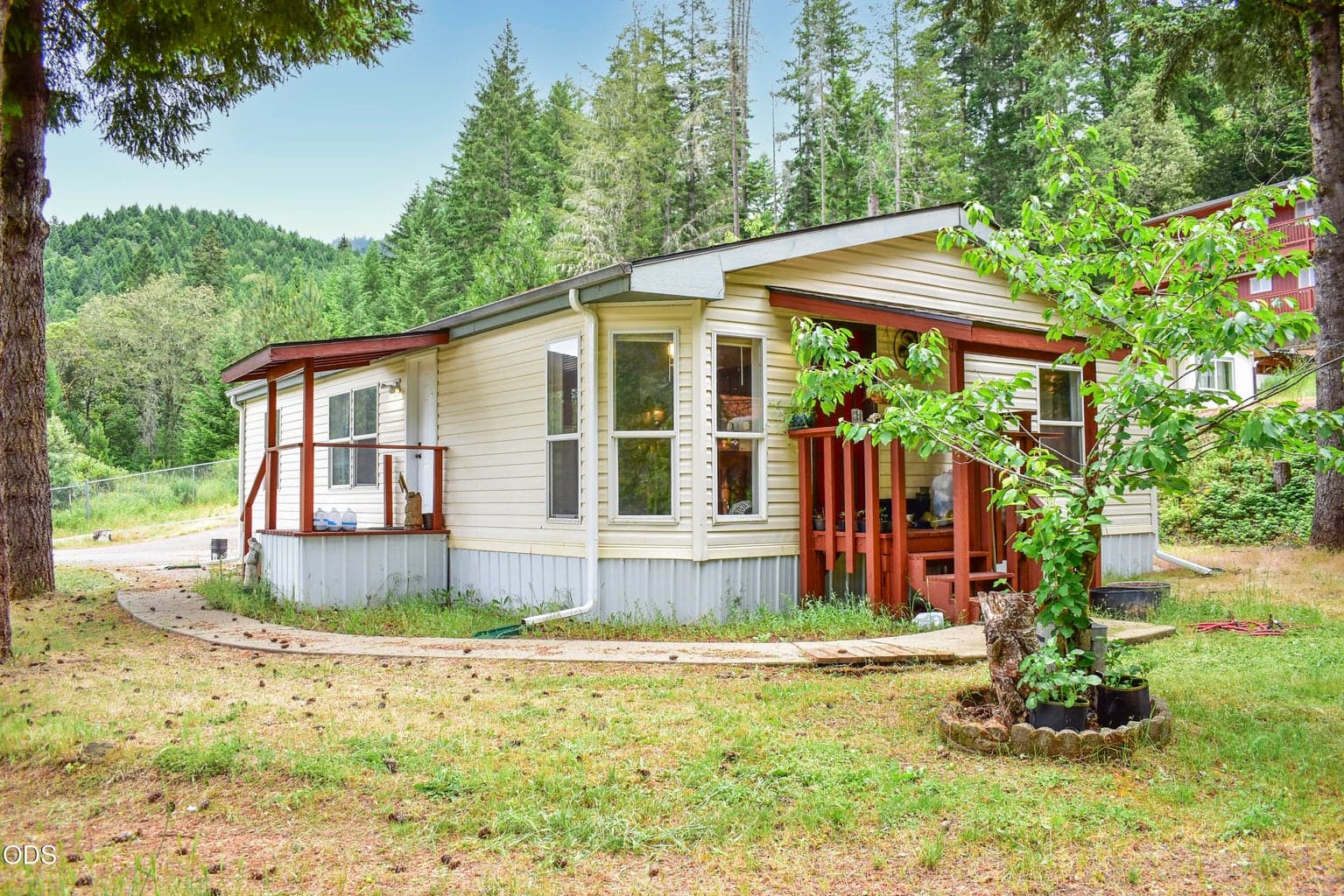 Photo of 321 Frontage 2 of 53