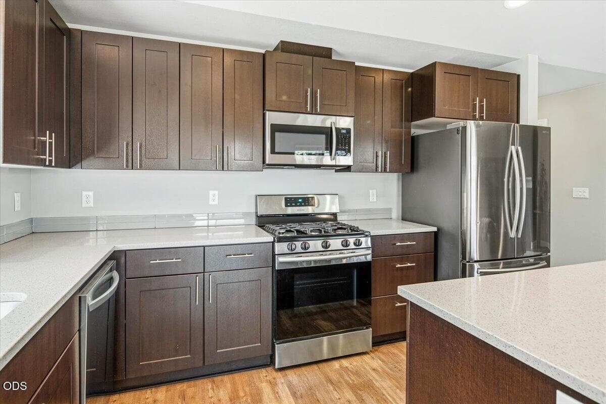 Photo of 270 NW 33rd Street 11 of 31
