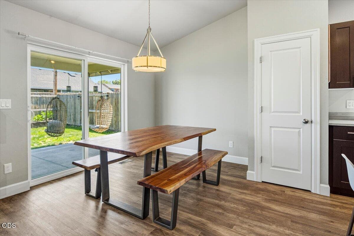 Photo of 270 NW 33rd Street 13 of 31