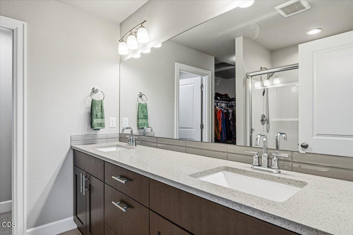 Photo of 270 NW 33rd Street 17 of 31