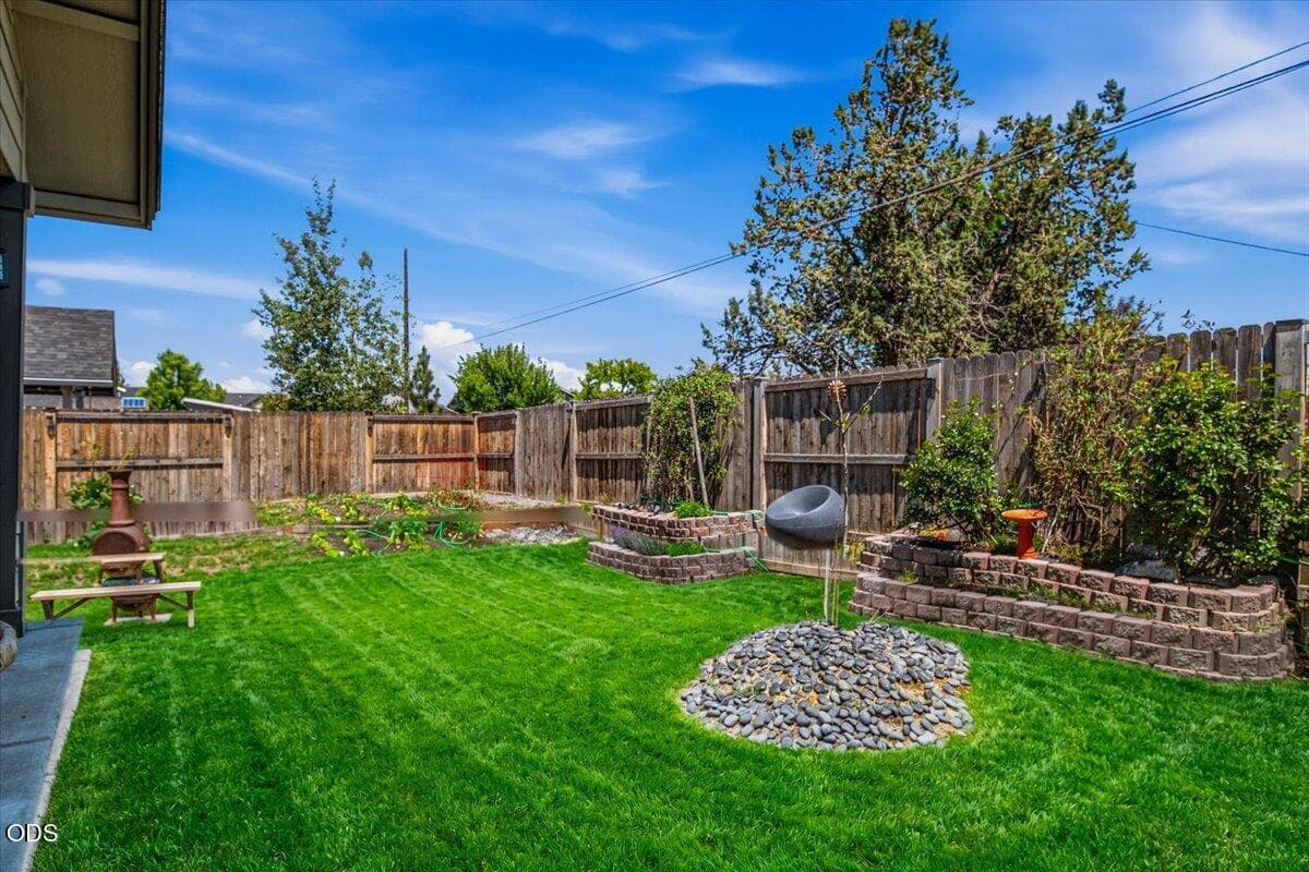 Photo of 270 NW 33rd Street 26 of 31