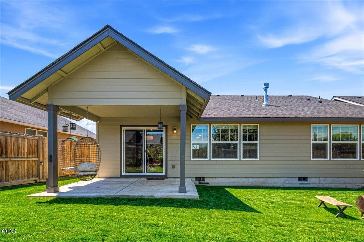 Photo of 270 NW 33rd Street 27 of 31