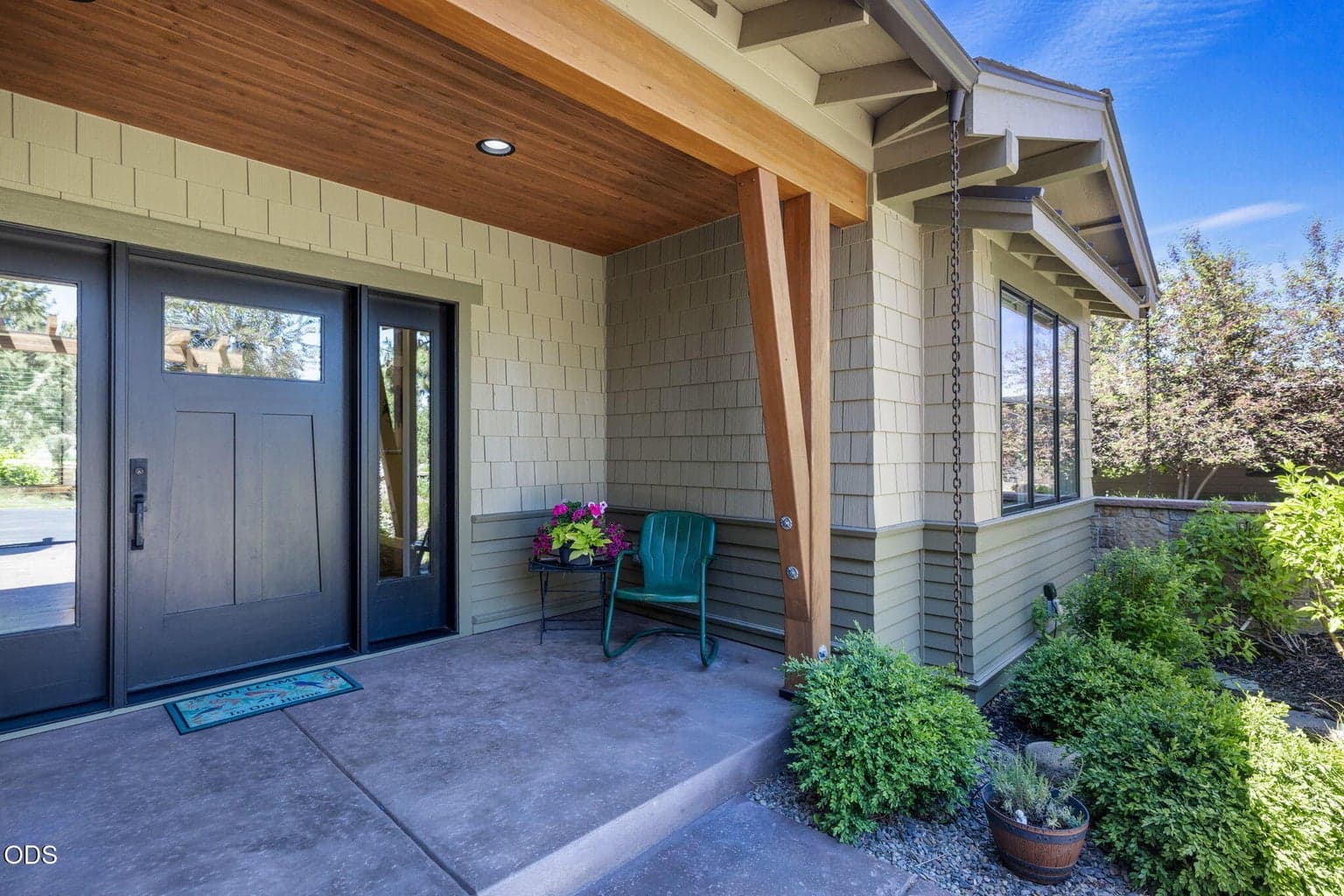 From the welcoming courtyard entry to the vaulted great room, private main-level primary suite, flexible upstairs living, and serene outdoor spaces, this special Tetherow home is designed for comfort, connection, and year-round Bend living.