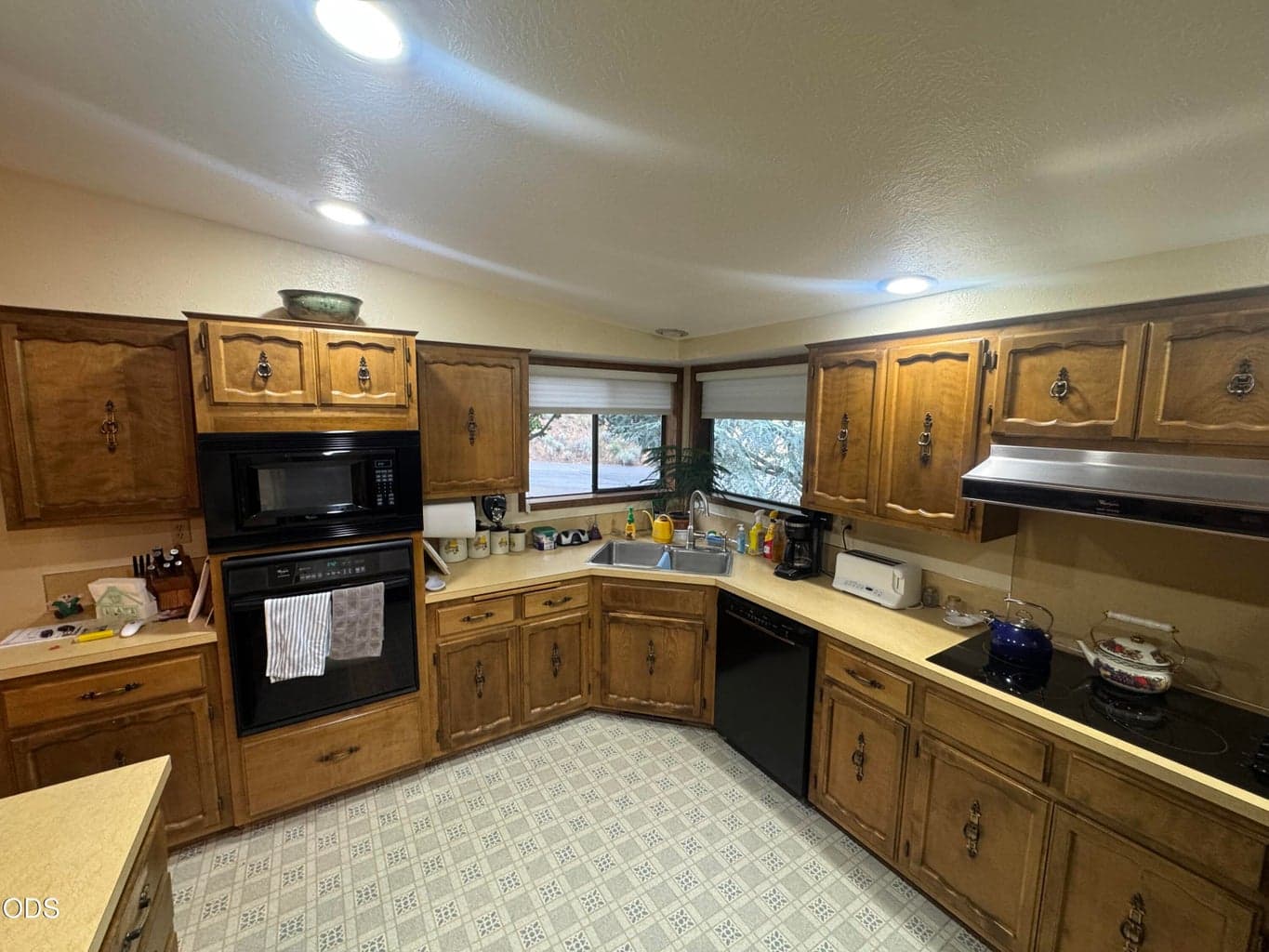 Photo of 2080 Terrace 5 of 40