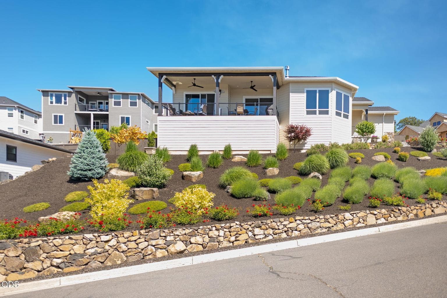 Photo of 547 La Strada 2 of 34