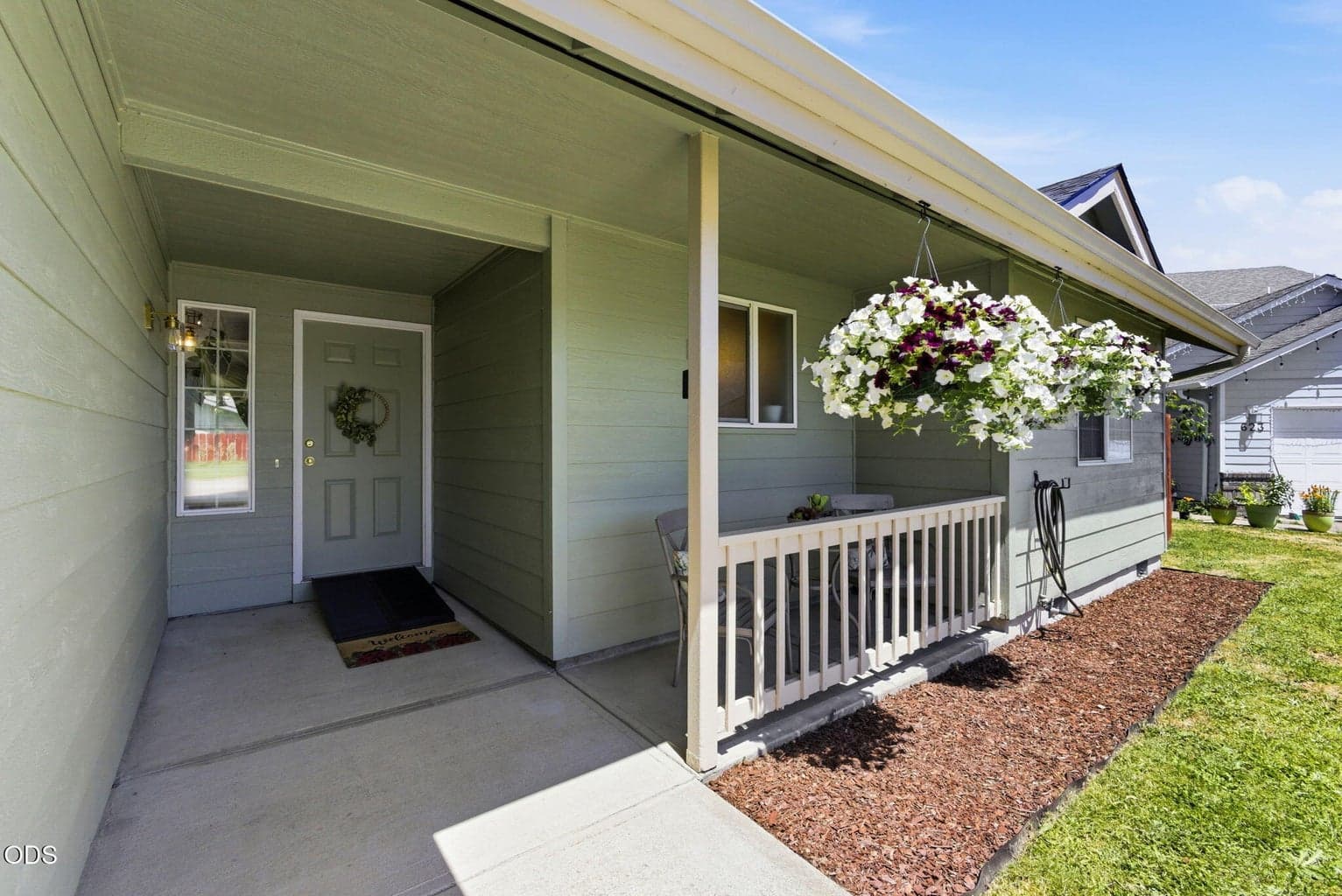 Photo of 633 Cedar 4 of 33